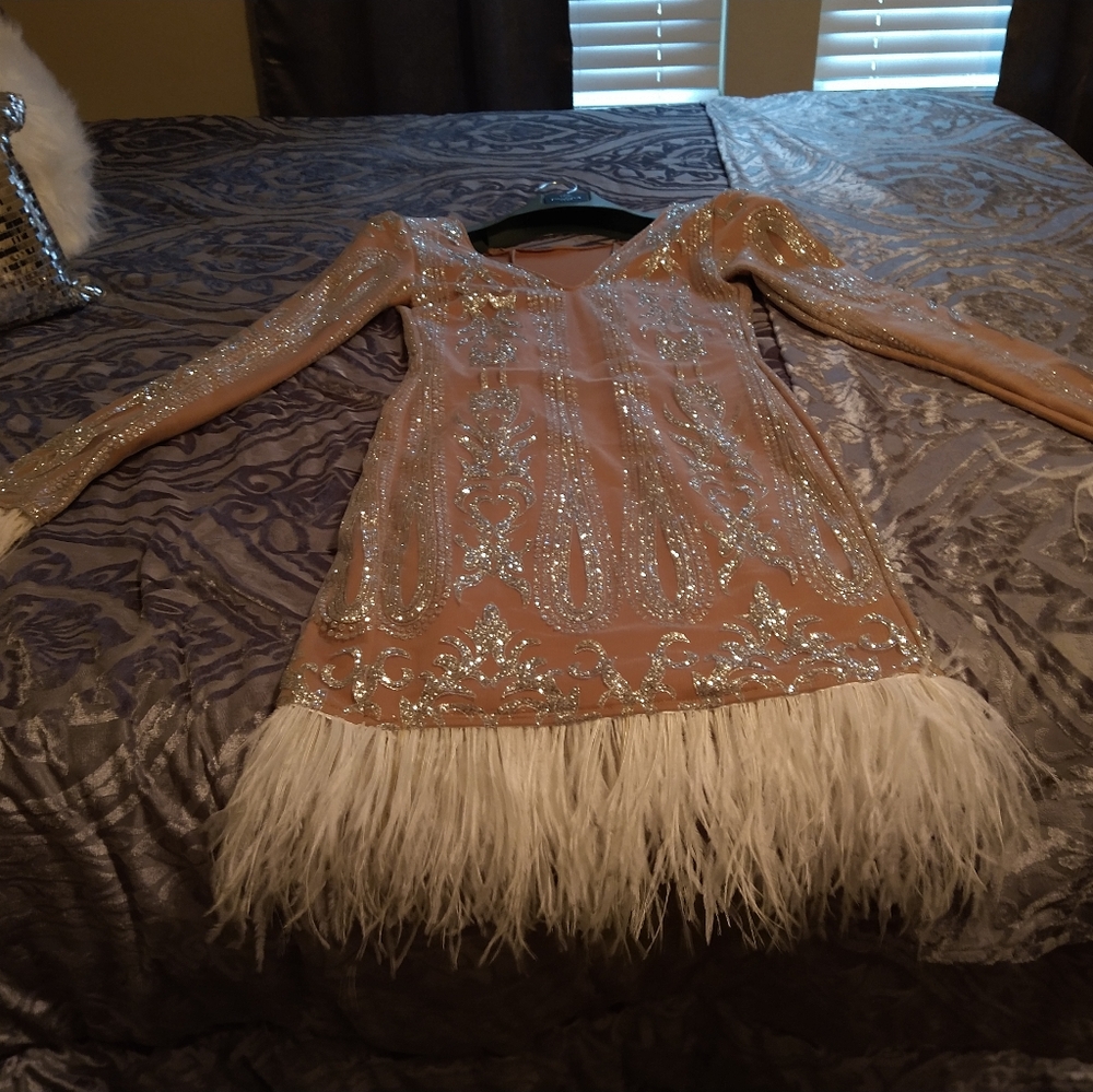 Nude look long sleeve body dress